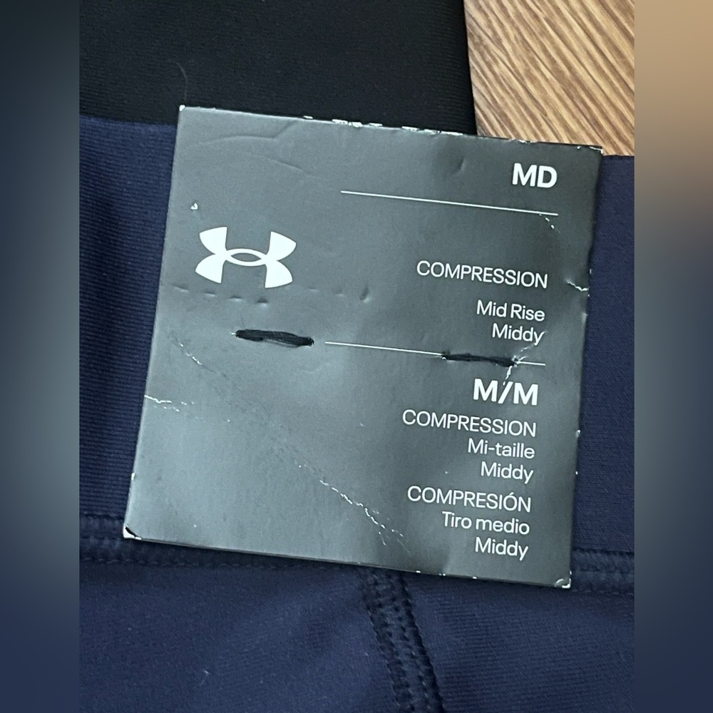 Under Armour Blue and Black Mid Rise Midi Compression Shorts - Picture 5 of 8